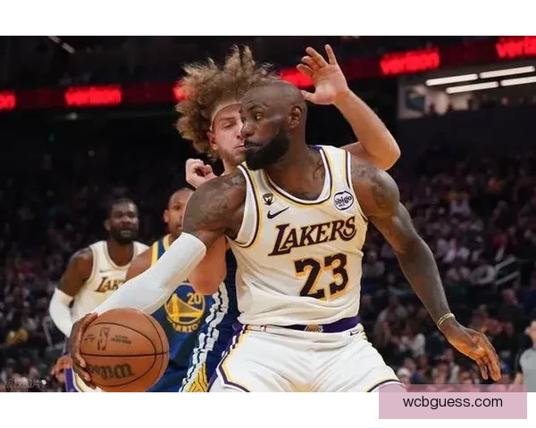 勒布朗41岁逆袭超越极限创纪录 见证顶级自律与不屈精神